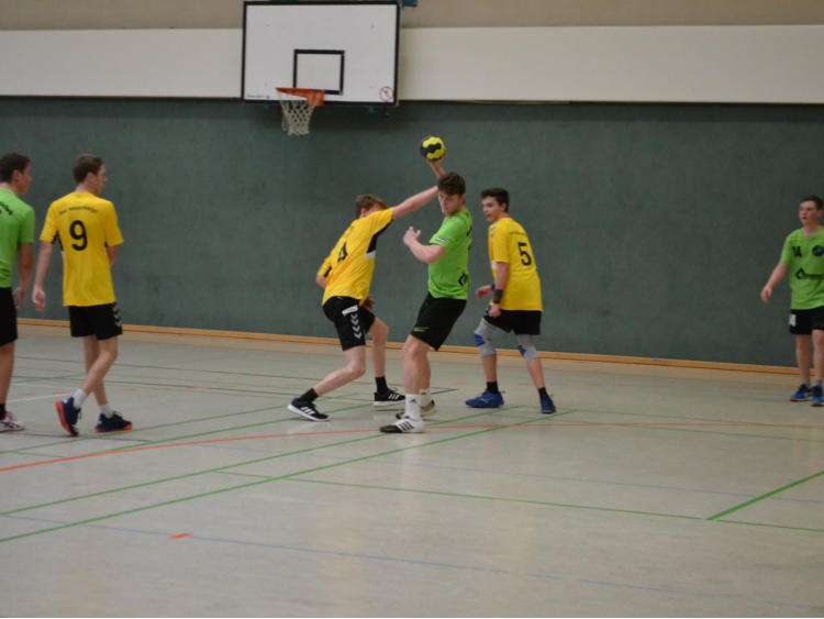 Finow SV Stahl 29 Handball Club Pritzwalk 03 April 01 15:30 Uhr weibl. C-Jugend